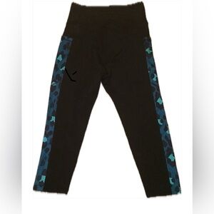 POP Fit NWT Crop Black withLeopard Print Leggings